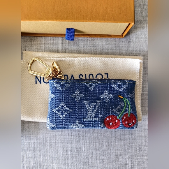 Louis Vuitton x Murakami Denim Cerise Key Pouch - Picture 1 of 11